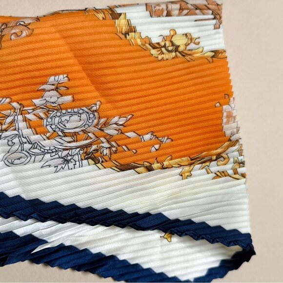 Elegant Orange and Cream Scarf G11 - Picture 4 of 4